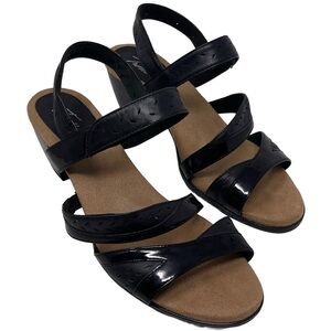 Trotters “Marvie” Black Leather Heeled Hook & Loop Sandals Women’s Size 8.5 Wide